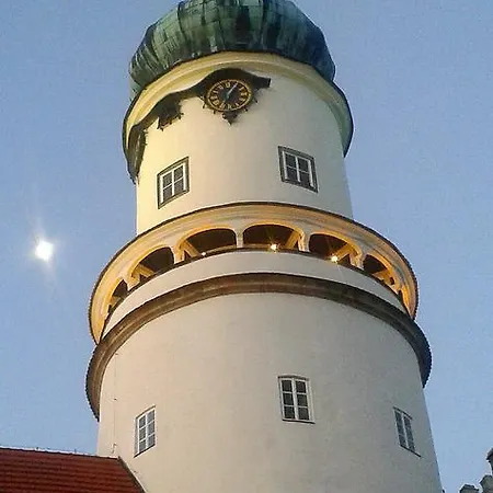 Homestay Chaloupka Na Skale *