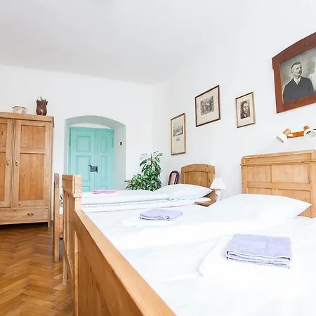 Chaloupka Na Skale Homestay