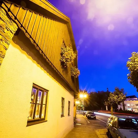 Chaloupka Na Skale Homestay *